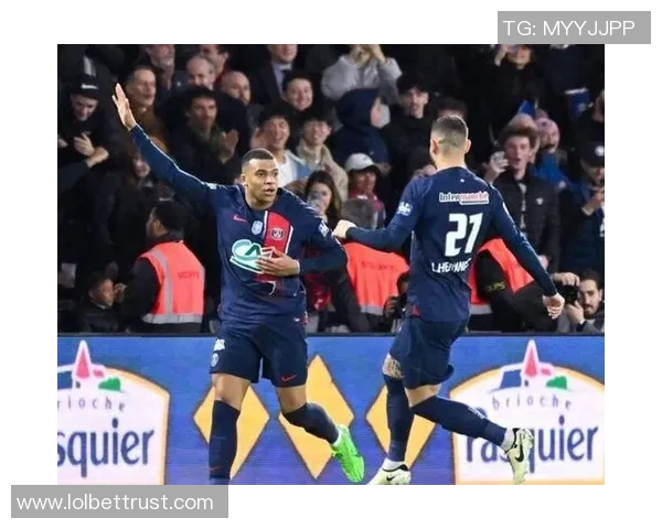 意甲激战巴黎圣日耳曼绝杀本菲卡全场沸腾赛后精彩点评回顾