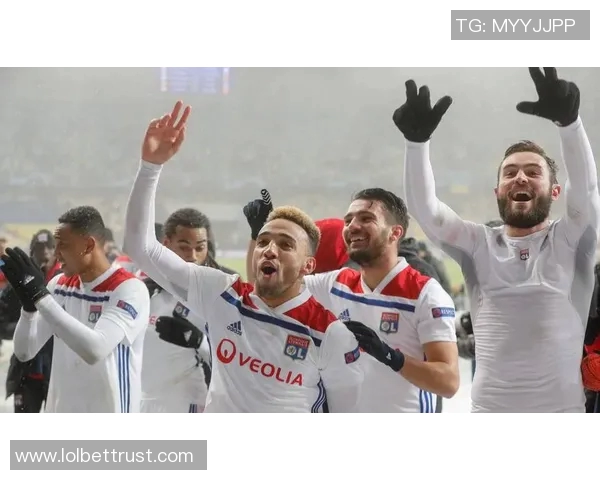 欧联杯精彩对决里昂逆转莱比锡神扑瞬间点燃全场热情