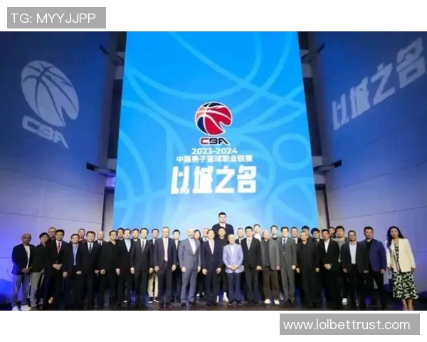 姚明领衔中国男篮征战东京世锦赛展现拼搏精神与团队协作