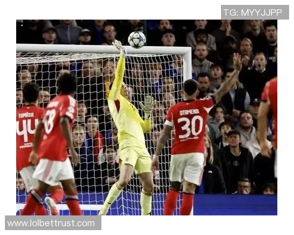 本菲卡大胜切尔西帽子戏法引发全场狂欢精彩瞬间回顾