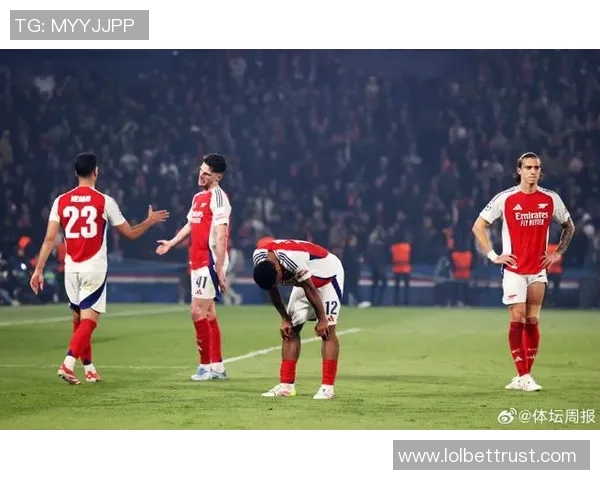 意甲惊现冷门阿森纳逆转巴黎圣日耳曼补时绝杀全场沸腾 意甲惊现冷门阿森纳逆转巴黎圣日耳曼补时绝杀全场沸腾