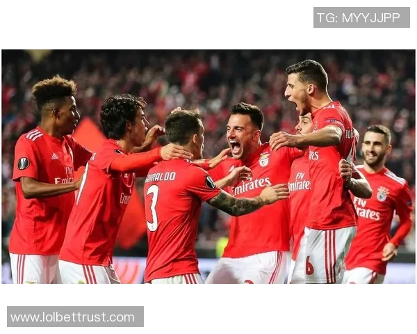 本菲卡大胜AC米兰引发争议判罚全场沸腾世界杯精彩瞬间回顾