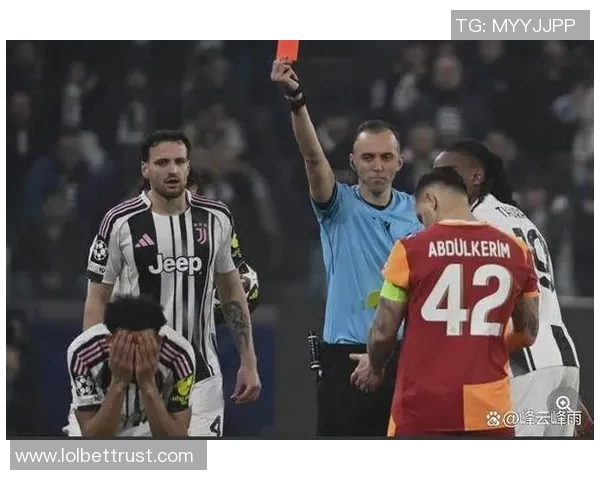 世界杯激战尤文图斯与里昂鏖战成平局绝杀瞬间引发全场热烈反响