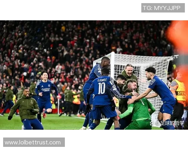 友谊赛波尔图与利物浦战平帽子戏法引发争议判罚全场沸腾